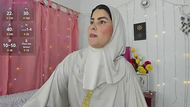 Snapshot of AishaAmin_ chatting on 01/30/25, 12:06 AishaAmin  online show from 01/30/25, 12:06
