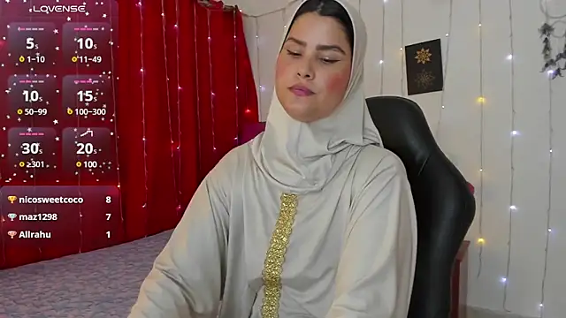Snapshot of AishaAmin_ chatting on 03/20/25, 03:14 AishaAmin  online show from 03/20/25, 03:14
