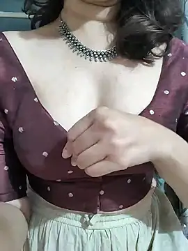 Brown Maxi online show from 12/13/24, 01:44