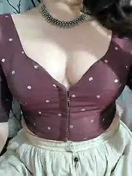 Brown Maxi online show from 02/16/25, 03:27