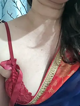 Brown Maxi online show from 03/13/25, 05:18