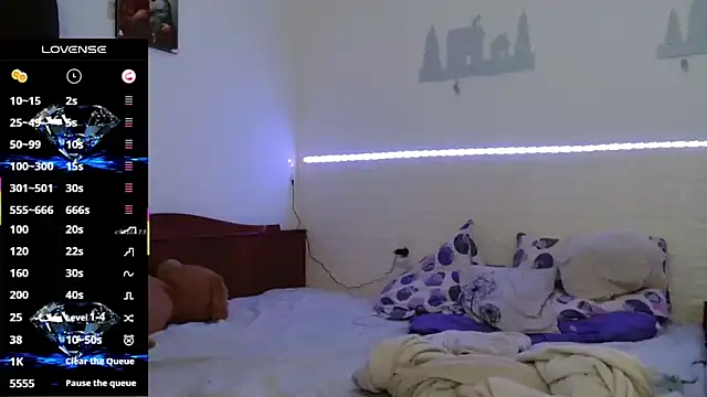 Snapshot of cuple_hoot_ chatting on 10/03/25, 09:56 cuple hoot  online show from 10/03/25, 09:56