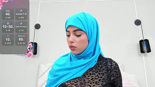 Snapshot of Lea_nahid chatting on 12/13/24, 07:21 Lea nahid online show from 12/13/24, 07:21