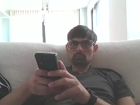 spence204011 online show from 01/05/25, 08:10