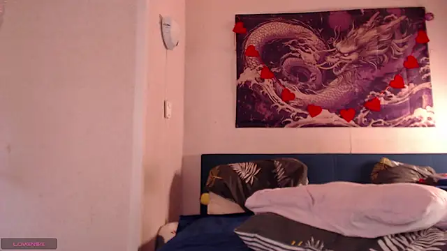 VanessaLincum online show from 05/25/26, 07:47