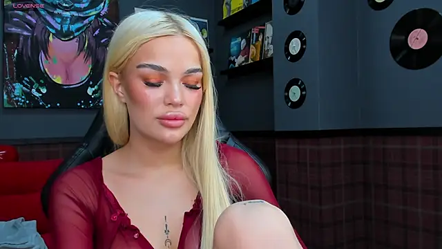 Angel Sapphire  online show from 03/12/25, 09:55