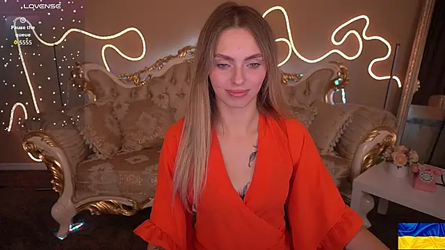 ChloeBrightt online show from 10/06/25, 07:55