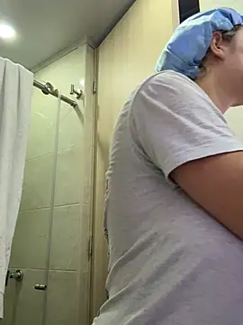 Snapshot of AtheneaRossi chatting on 02/18/26, 11:39 AtheneaRossi online show from 02/18/26, 11:39