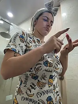 Snapshot of AtheneaRossi chatting on 03/11/26, 10:32 AtheneaRossi online show from 03/11/26, 10:32