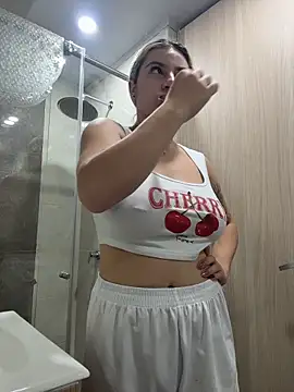 Snapshot of AtheneaRossi chatting on 03/12/26, 11:16 AtheneaRossi online show from 03/12/26, 11:16