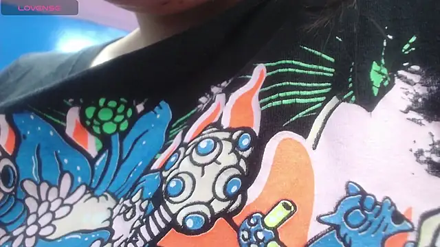 vitoria23  online show from 03/18/25, 02:26