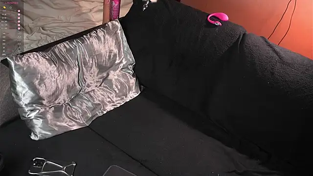 cherrydany online show from 09/08/25, 04:17