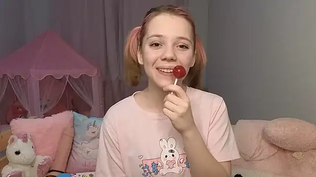 PrincessLittleKiki online show from 02/14/26, 05:32