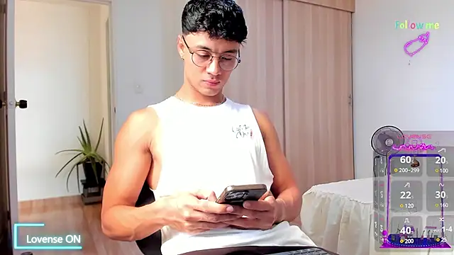 Snapshot of Sebastian-Dash chatting on 12/09/24, 05:08 Sebastian-Dash online show from 12/09/24, 05:08