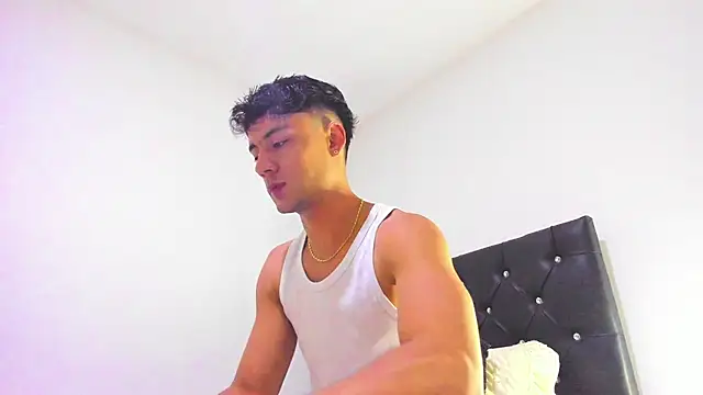 Snapshot of Sebastian-Dash chatting on 01/21/25, 01:39 Sebastian-Dash online show from 01/21/25, 01:39