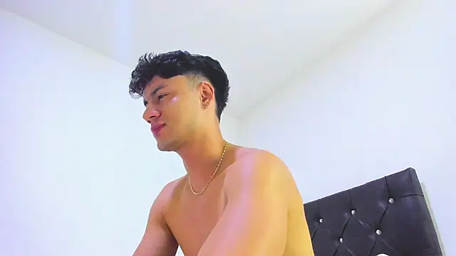 Snapshot of Sebastian-Dash chatting on 02/06/25, 06:18 Sebastian-Dash online show from 02/06/25, 06:18