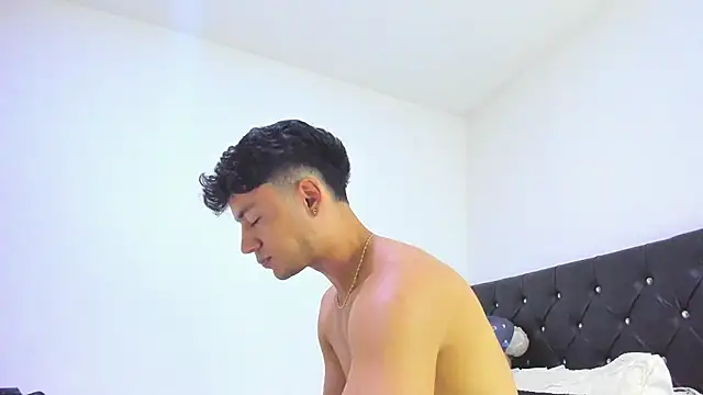 Snapshot of Sebastian-Dash chatting on 02/07/25, 05:52 Sebastian-Dash online show from 02/07/25, 05:52