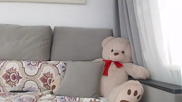  JustmeHere  online show from 11/02/25, 09:11