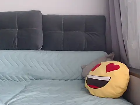  JustmeHere  online show from 04/16/26, 06:36