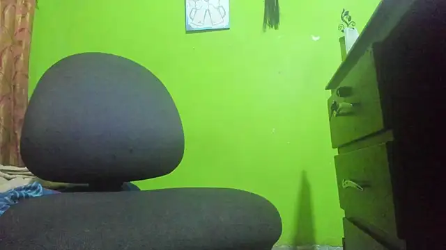 Brenda Smith69 online show from 10/30/25, 10:54