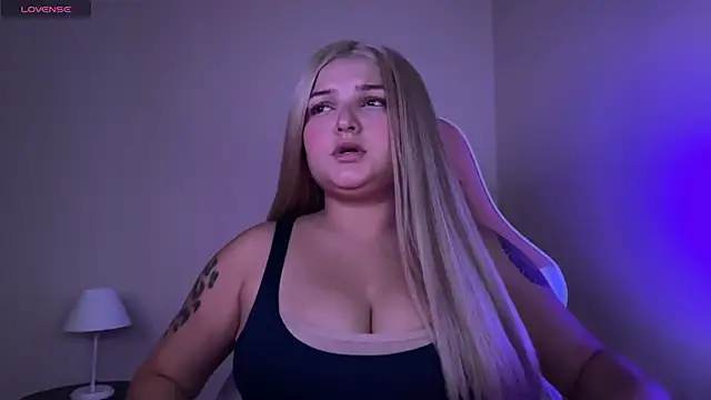 SweetPaige  online show from 02/27/25, 07:47