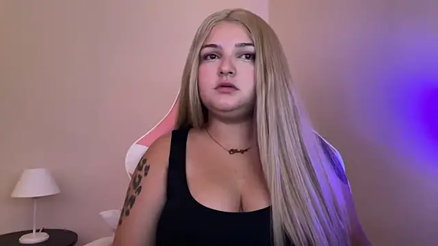 SweetPaige  online show from 03/06/25, 11:31