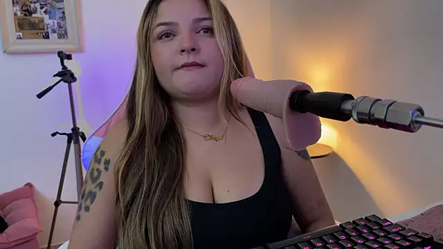 SweetPaige  online show from 03/07/26, 01:57