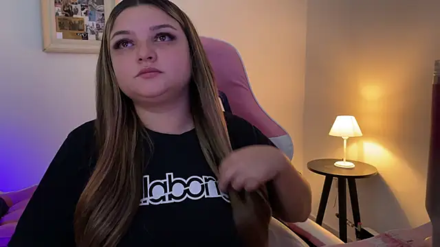 SweetPaige  online show from 04/05/26, 03:09