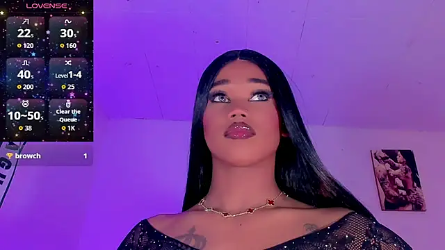 Snapshot of naomy__xx chatting on 10/24/25, 03:14 naomy xx online show from 10/24/25, 03:14