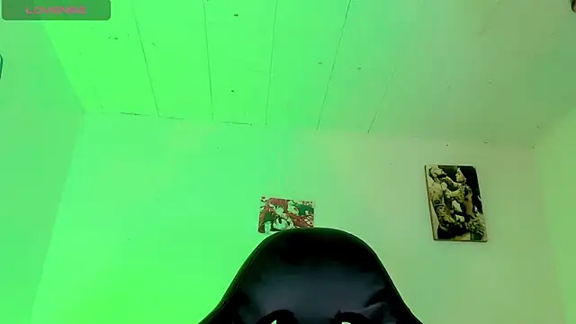 Snapshot of naomy__xx chatting on 10/29/25, 03:09 naomy xx online show from 10/29/25, 03:09