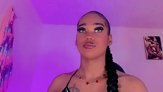 Snapshot of naomy__xx chatting on 11/05/25, 03:17 naomy xx online show from 11/05/25, 03:17