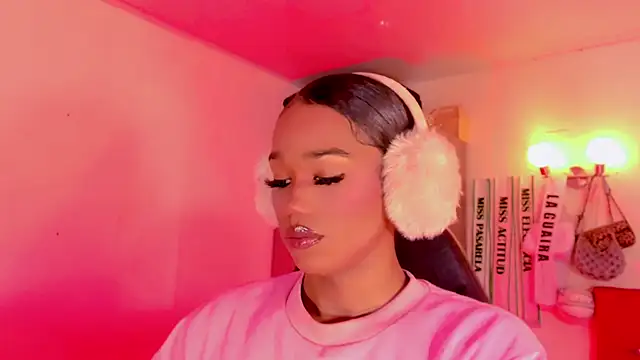 naomy  xx online show from 03/05/26, 07:32