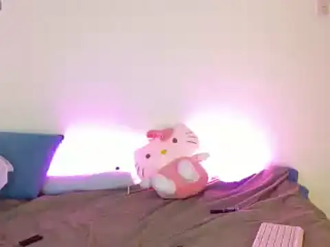 kittycatw online show from 12/27/24, 11:50