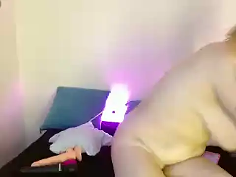 kittycatw online show from 01/05/25, 06:56