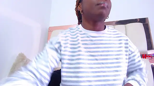 ItsVenuss online show from 01/13/26, 06:02