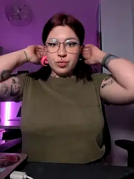 divine eve online show from 11/03/25, 09:38