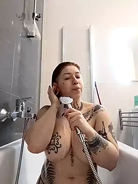 divine eve online show from 02/17/26, 01:51