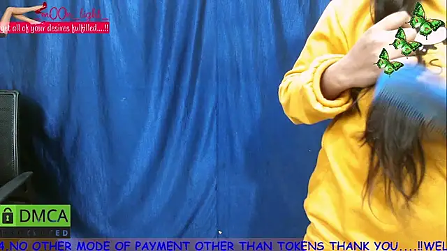 Snapshot of _mOOn_light_ chatting on 01/20/25, 11:13 mOOn light online show from 01/20/25, 11:13