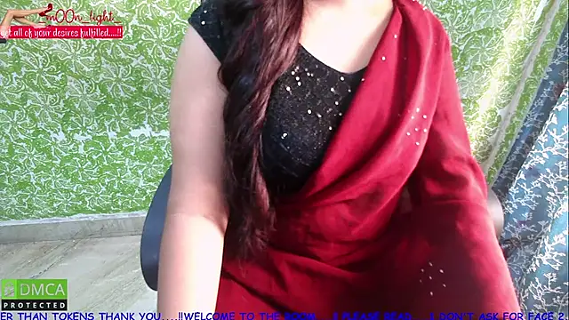 Snapshot of _mOOn_light_ chatting on 09/18/25, 05:31 mOOn light online show from 09/18/25, 05:31