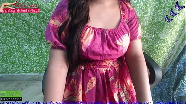 Snapshot of _mOOn_light_ chatting on 09/29/25, 05:23 mOOn light online show from 09/29/25, 05:23