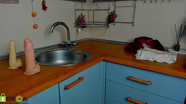 mira robinsonnn online show from 02/11/25, 07:38