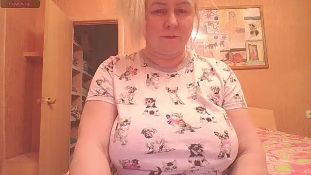 mira robinsonnn online show from 02/28/26, 06:42