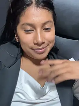 Snapshot of LinnaGardenia chatting on 12/26/24, 10:52 LinnaGardenia online show from 12/26/24, 10:52