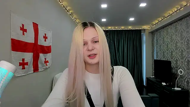 Snapshot of sashakiss99 chatting on 01/22/25, 12:49 sashakiss99 online show from 01/22/25, 12:49