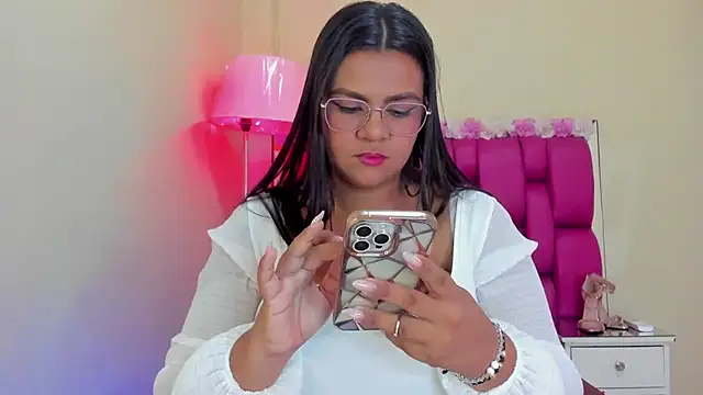 Gabriela Brown online show from 12/13/24, 03:32