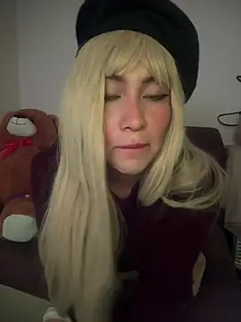 LunaAurora3 online show from 04/11/26, 05:45