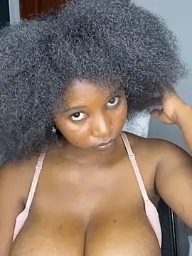 Snapshot of chocogirl01 chatting on 02/02/25, 02:24 chocogirl01 online show from 02/02/25, 02:24