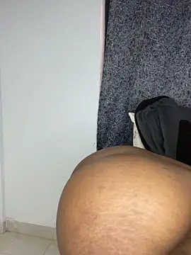 Snapshot of chocogirl01 chatting on 09/11/25, 10:04 chocogirl01 online show from 09/11/25, 10:04