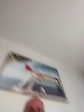 Snapshot of iambradz chatting on 03/05/25, 05:40 iambradz online show from 03/05/25, 05:40