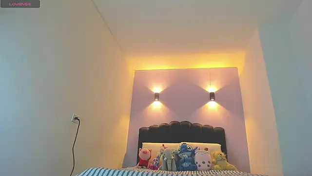 Sofia Clauss  online show from 01/09/26, 05:10